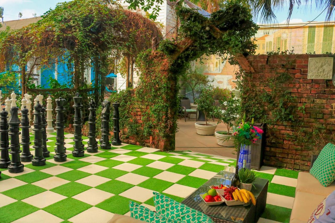 4 Bedroom - Sleeps 8! Best Location Next To Bourbon Street! New Orleans Exterior photo