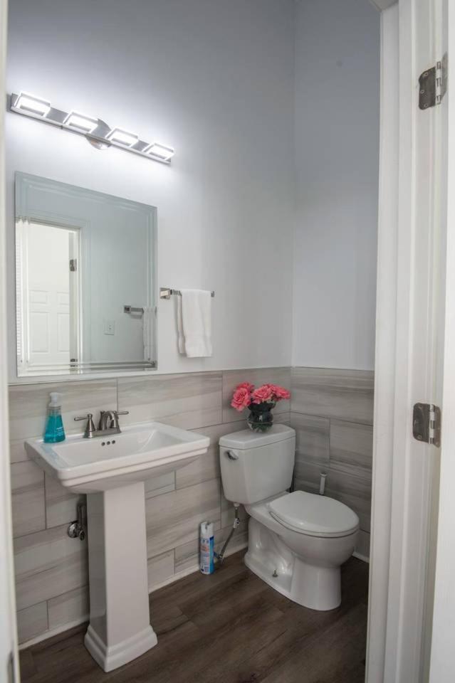 4 Bedroom - Sleeps 8! Best Location Next To Bourbon Street! New Orleans Exterior photo