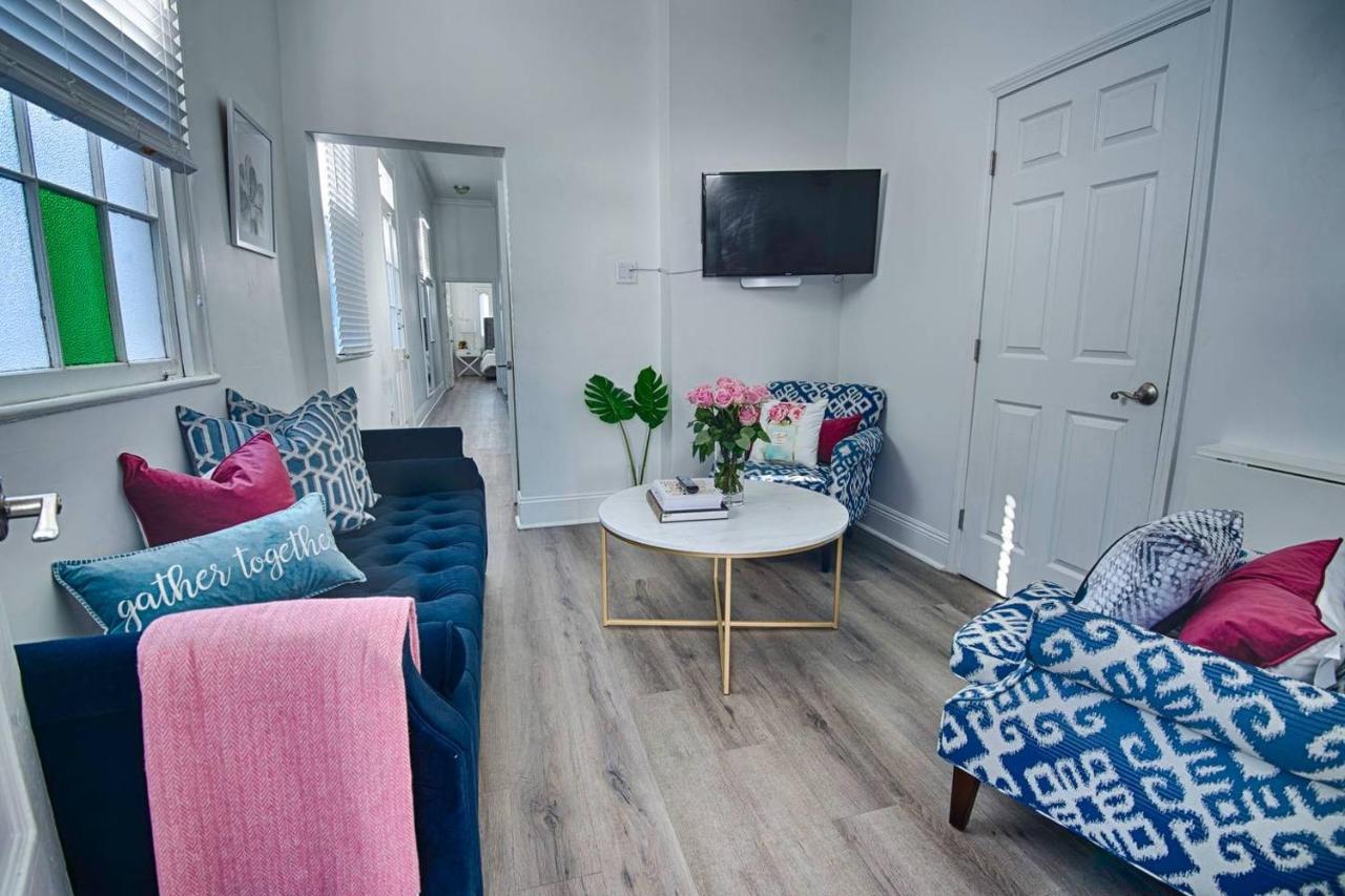 4 Bedroom - Sleeps 8! Best Location Next To Bourbon Street! New Orleans Exterior photo
